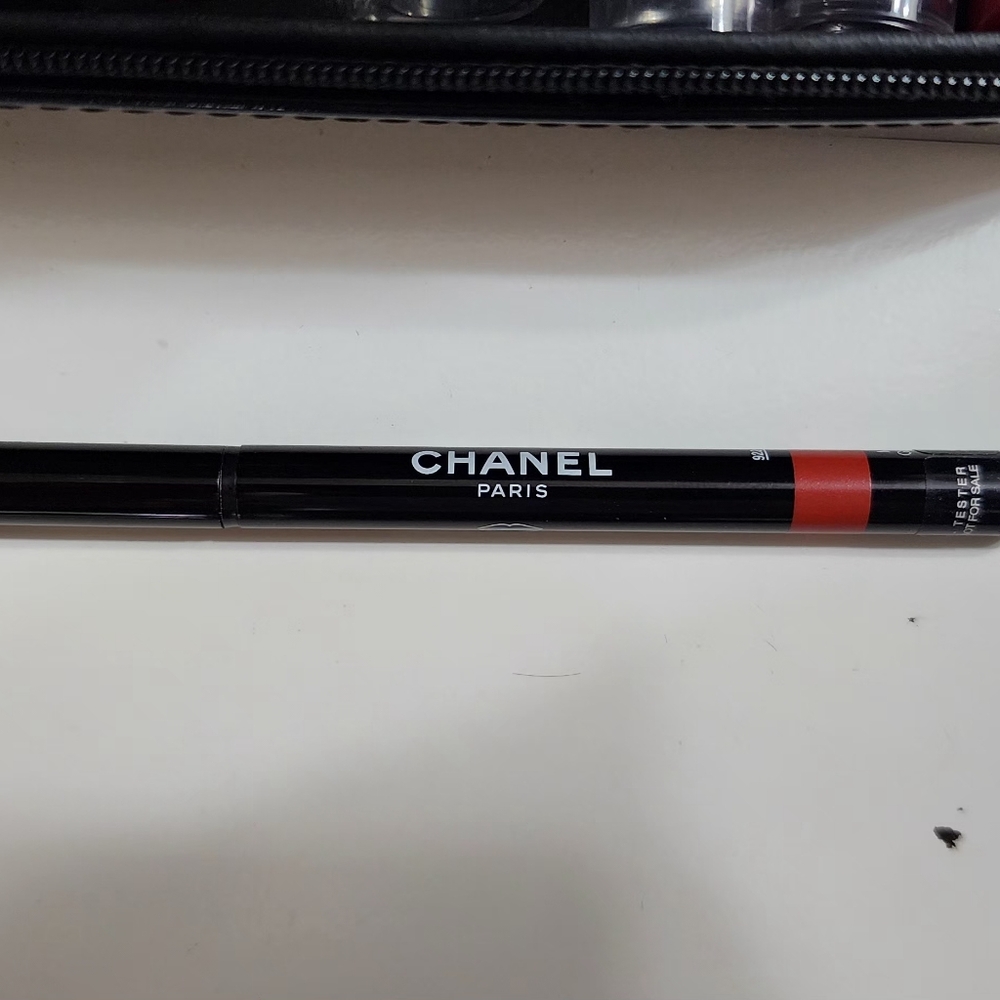 CHANEL LIP CONTOUR STICK. -  NEW - UNUSED